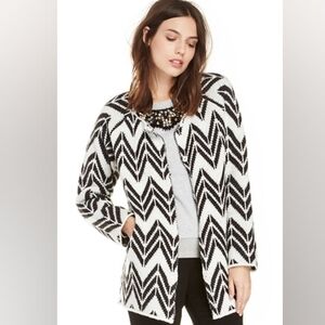 J.O.A. Los Angeles Mohair Zig Zag Cardigan in Large